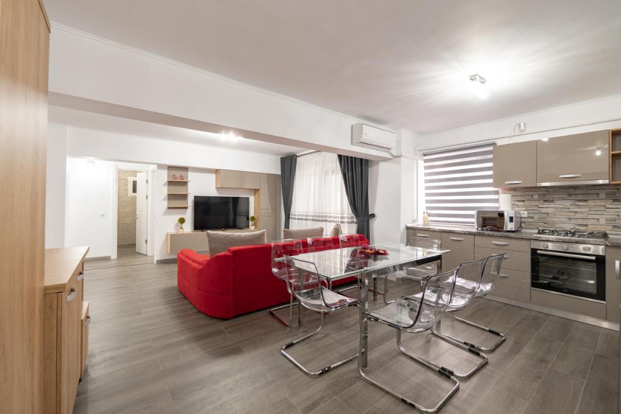 Luxury Ultracentral Piteşti Esterno foto