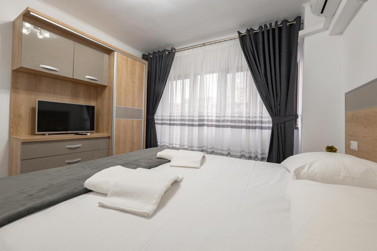 Luxury Ultracentral Piteşti Esterno foto